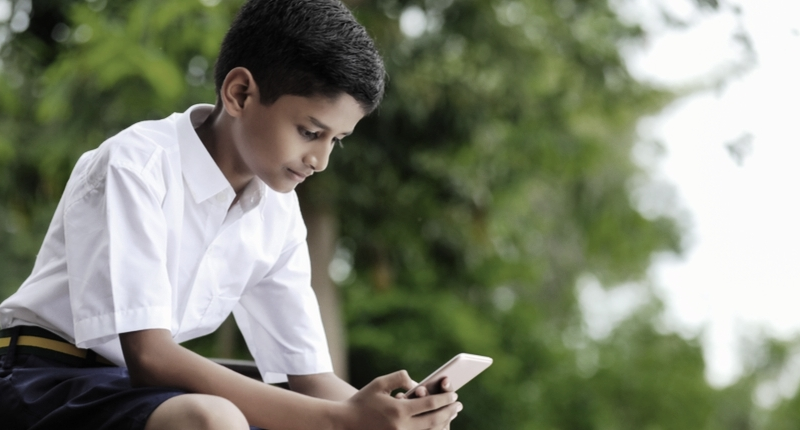 Students in rural India are using their smartphones